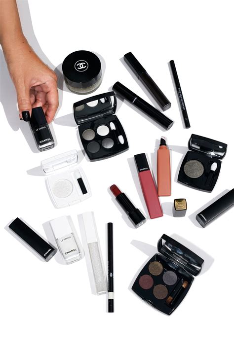 chanel make up fall winter 2019|Chanel Beauty's Fall/Winter 2019 Makeup Collection Celebrates .